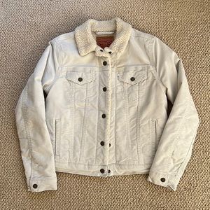 Levi’s cream Sherpa jacket